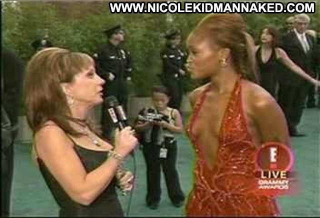 Eve E Grammy Preshow