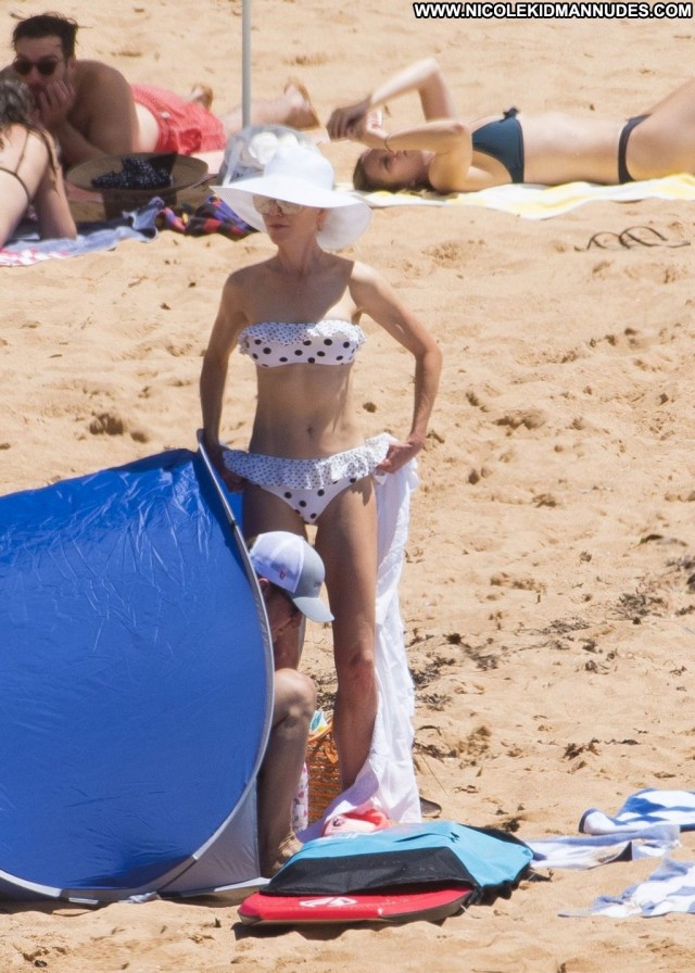 Nicole Kidman No Source Posing Hot Babe Bikini Beach Videos Australia