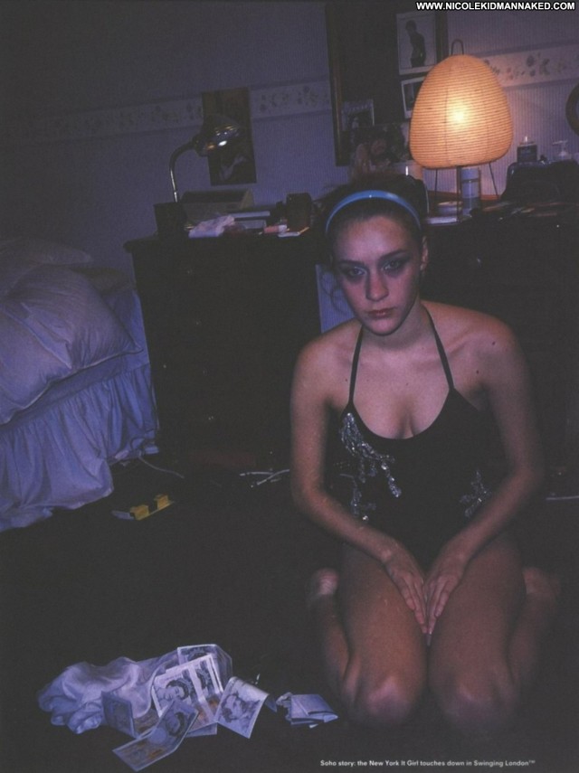 Chloe Sevigny The Face Magazine Feb 1997 Posing Hot