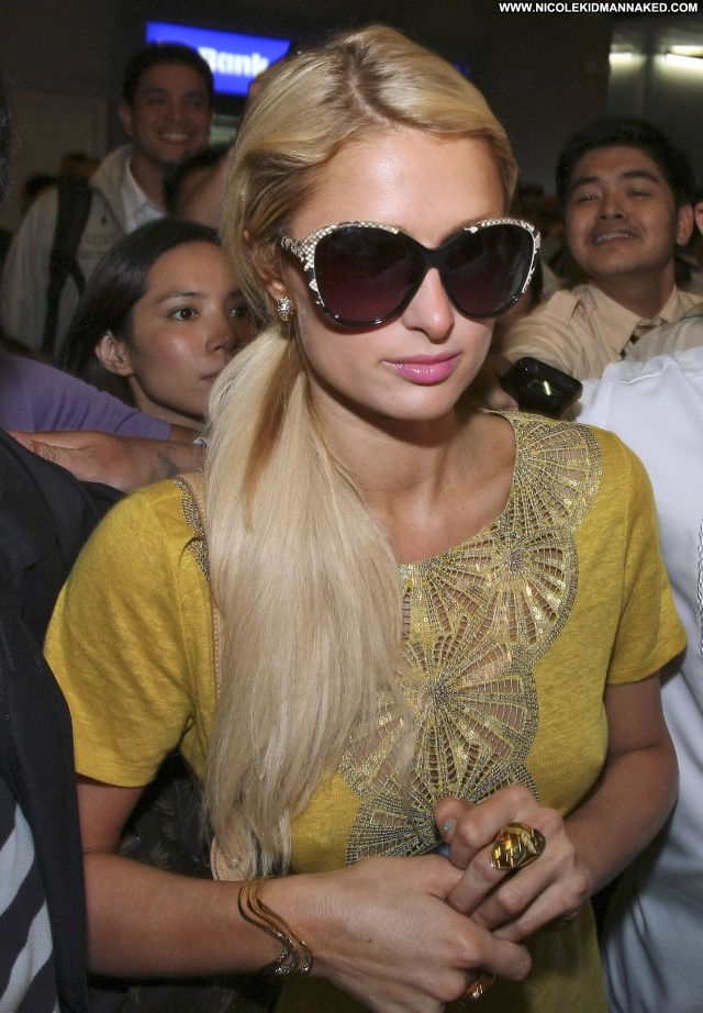 Paris Hilton Posing Hot Celebrity International High Resolution