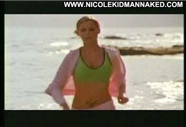 Katherine Heigl Wuthering Heights  Celebrity Big Tits Beach Bra