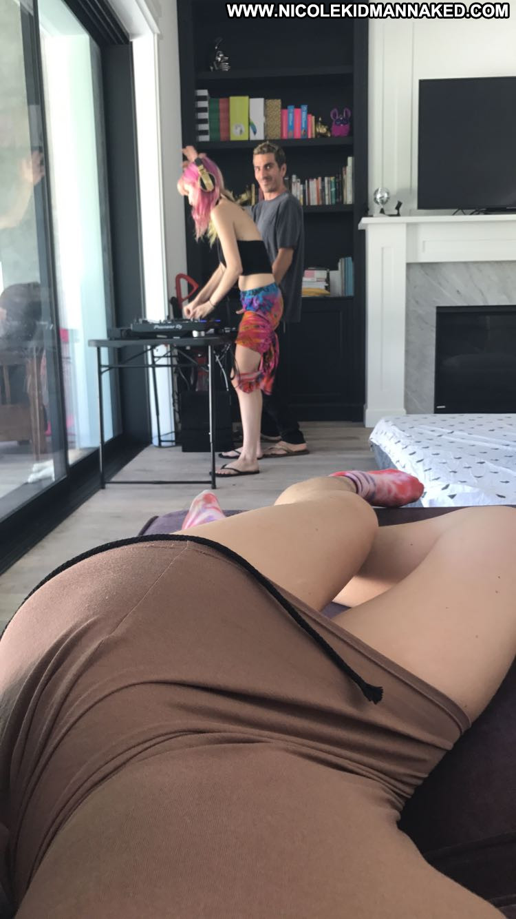 Bella Thorne Hot Sex