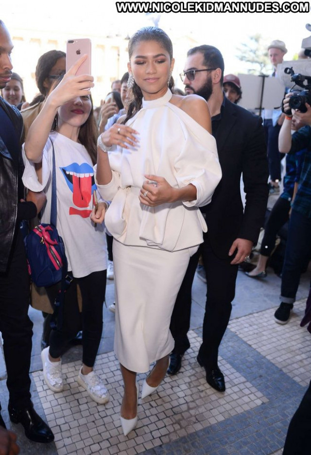 Zendaya Fashion Show Babe Celebrity Fashion Beautiful Paris Paparazzi