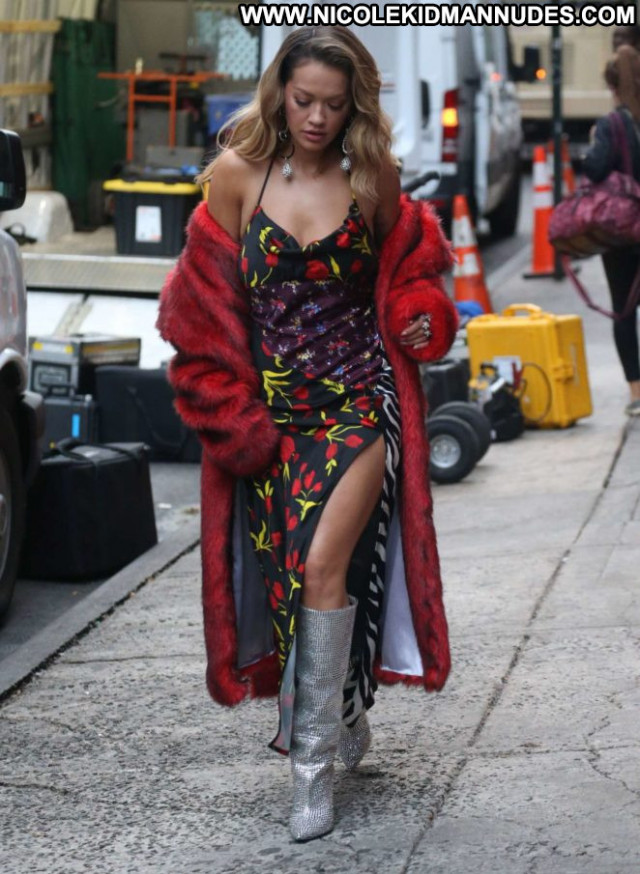 Rita Ora No Source Posing Hot Celebrity Babe Nyc Beautiful Paparazzi