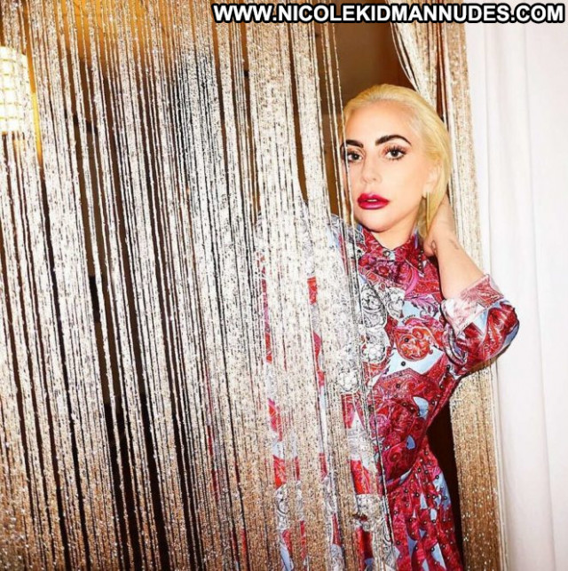 Lady Gaga No Source Babe Posing Hot Beautiful Celebrity Paparazzi Gag