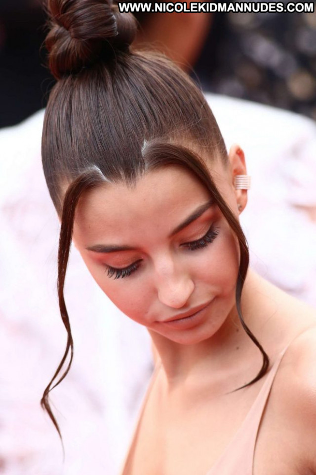 Julia Wieniawa Cannes Film Festival Babe Paparazzi Celebrity Angel