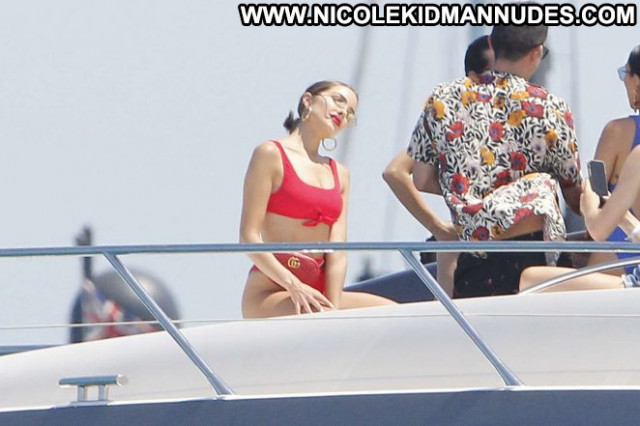 Olivia Culp No Source  Posing Hot Yacht Paparazzi Babe Beautiful