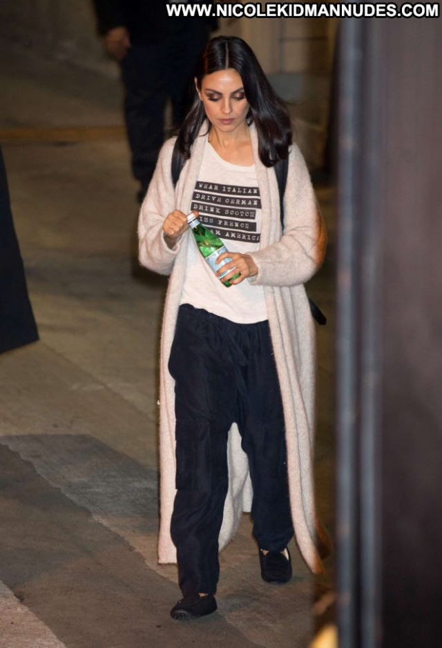 Mila Kunis Los Angeles Paparazzi Posing Hot Beautiful Los Angeles