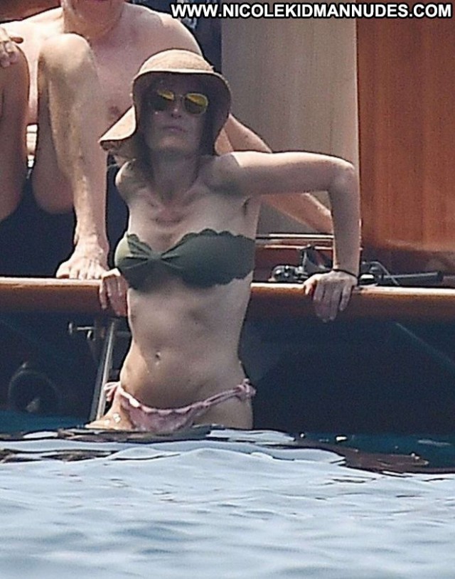 Gillian Anderson No Source Paparazzi Beautiful Babe Celebrity Bikini