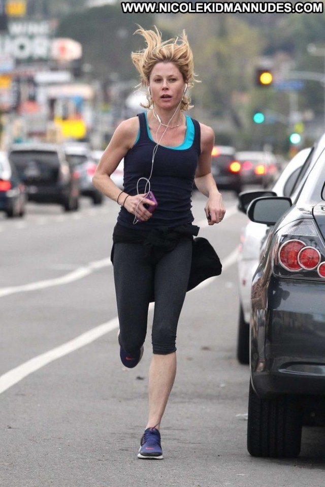 Julie Bowen No Source Paparazzi Celebrity Beautiful Posing Hot