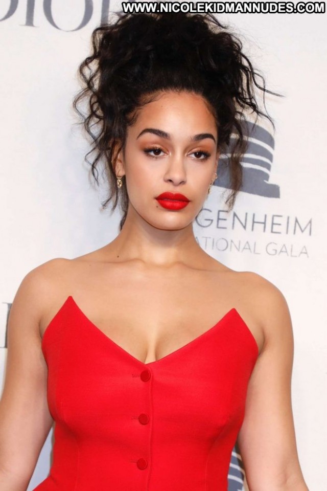 Jorja Smith New York Paparazzi Posing Hot Babe Celebrity Beautiful