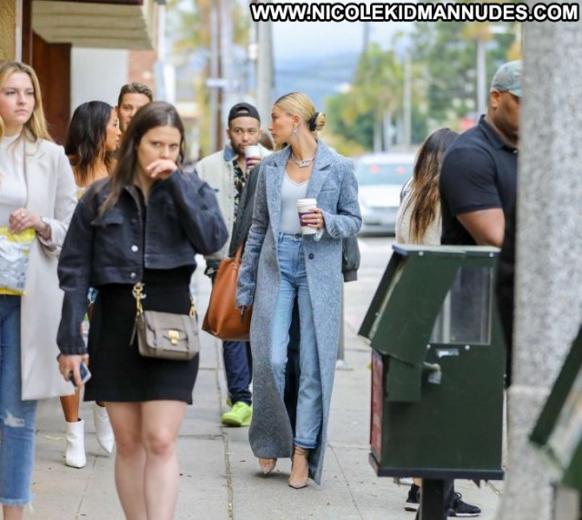 Hailey Baldwin No Source Paparazzi Malibu Celebrity Babe Beautiful