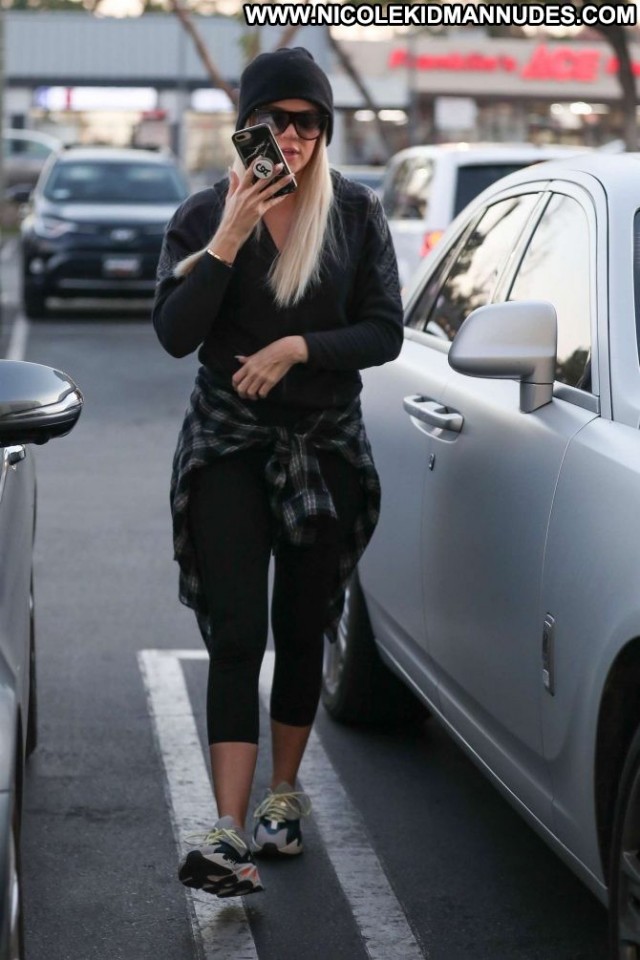 Khloe Kardashian No Source Beautiful Posing Hot Celebrity Paparazzi