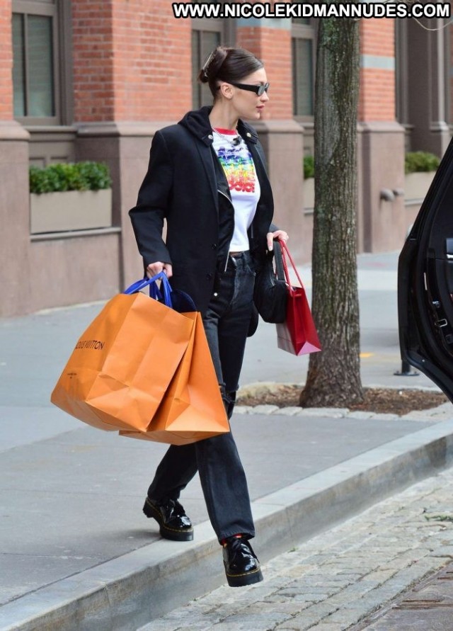 Bella Hadid No Source Posing Hot Shopping Celebrity Paparazzi Nyc