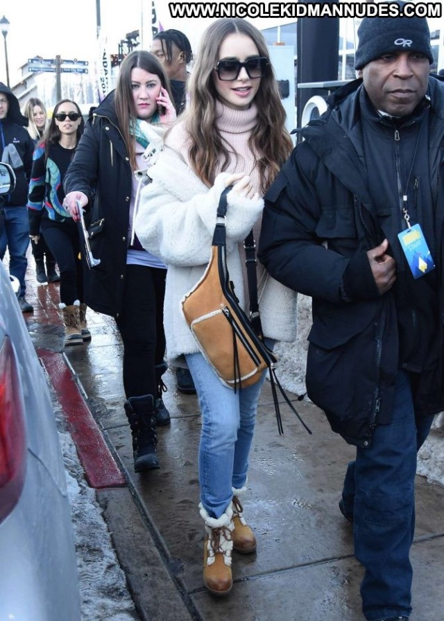 Lily Collins No Source Beautiful Posing Hot Park Paparazzi Babe
