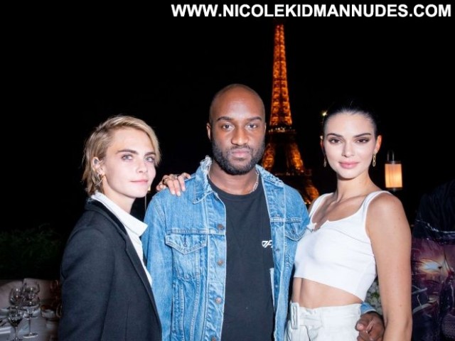 Kendall Jenner Fashion Show Celebrity Babe Paris Fashion Beautiful