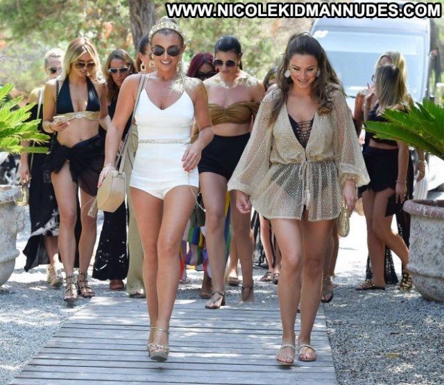 Sam Faiers No Source Posing Hot Paparazzi Beach Beautiful Celebrity