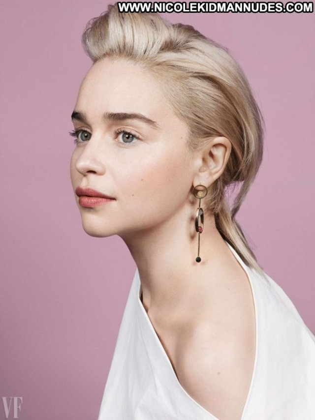 Emilia Clarke Vanity Fair Posing Hot Paparazzi Magazine Beautiful