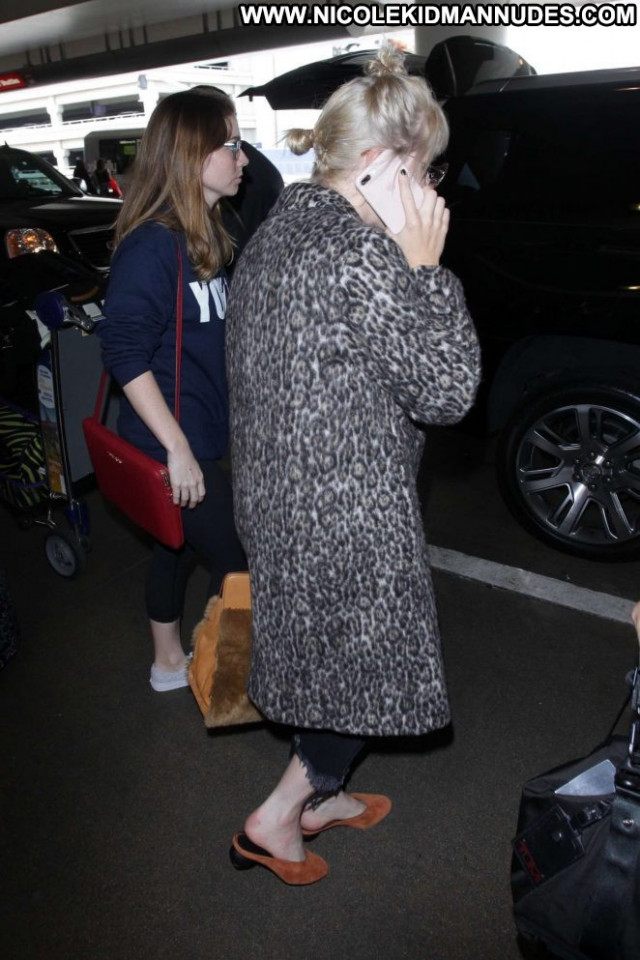 Carly Rae Jepsen Lax Airport Lax Airport Beautiful Los Angeles Babe