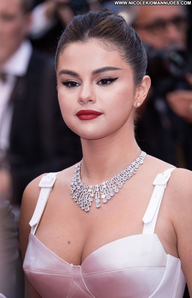 Selena Gomez No Source Videos Posing Hot Beautiful Celebrity France