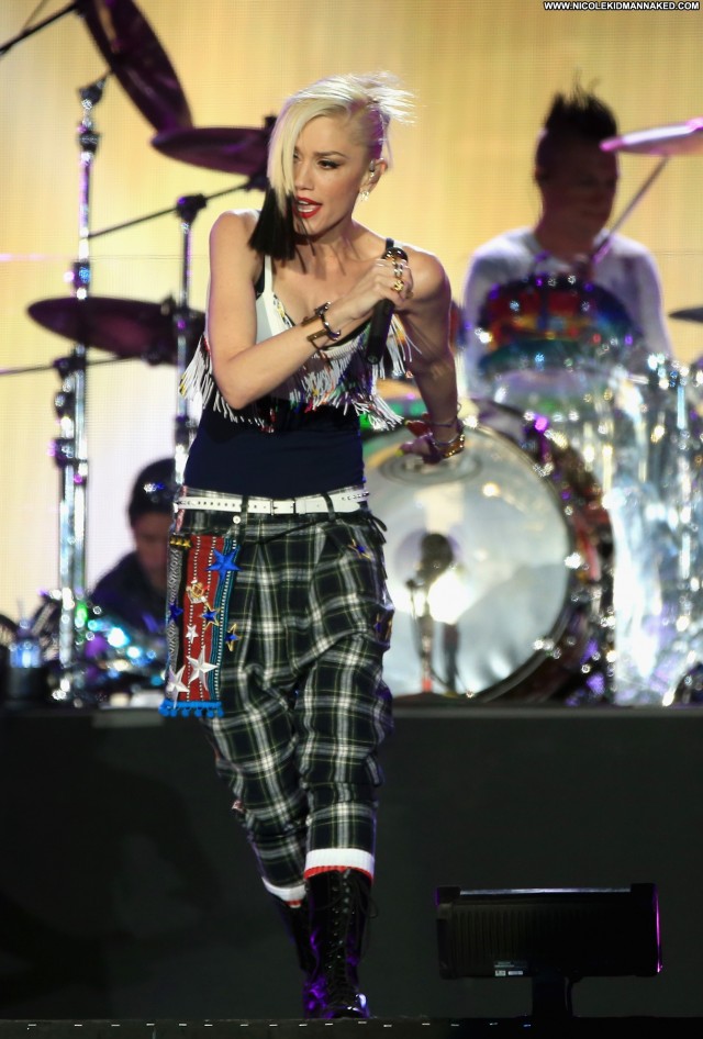 Gwen Stefani Las Vegas High Resolution Beautiful Posing Hot Celebrity