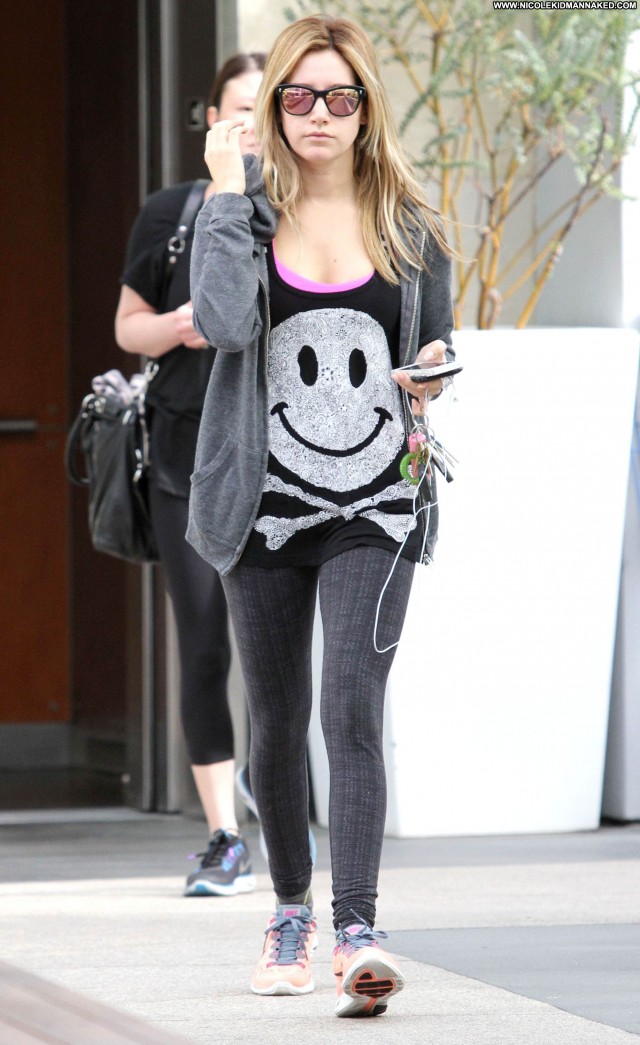 Ashley Tisdale No Source Celebrity High Resolution Posing Hot Candids