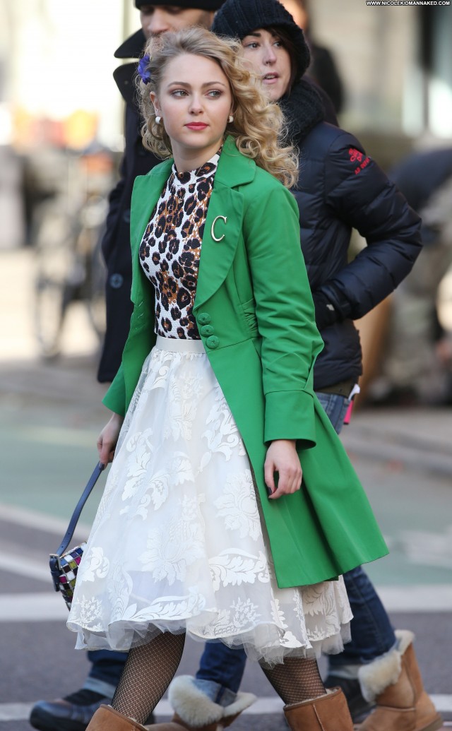 Annasophia Robb The Carrie Diaries Babe Posing Hot Nyc Celebrity High