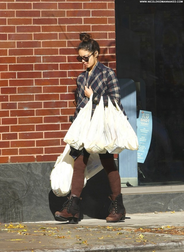 Vanessa Hudgens No Source Celebrity Nyc Babe High Resolution Posing