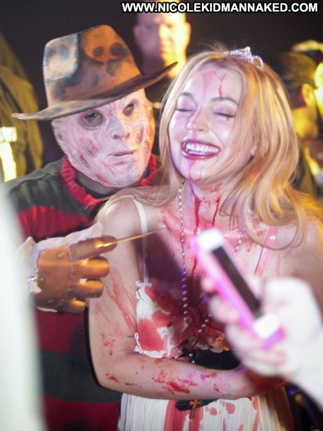 Lindsay Lohan Halloween Party Beautiful Posing Hot Babe Resort