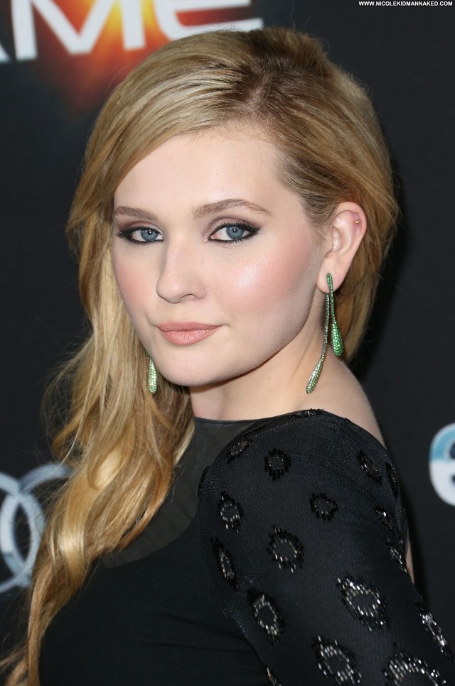 Abigail Breslin Los Angeles Hollywood Beautiful High Resolution