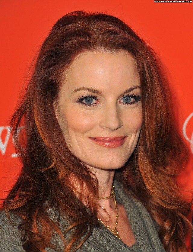 Laura Leighton Pretty Little Liars Pretty Celebrity Babe Posing Hot