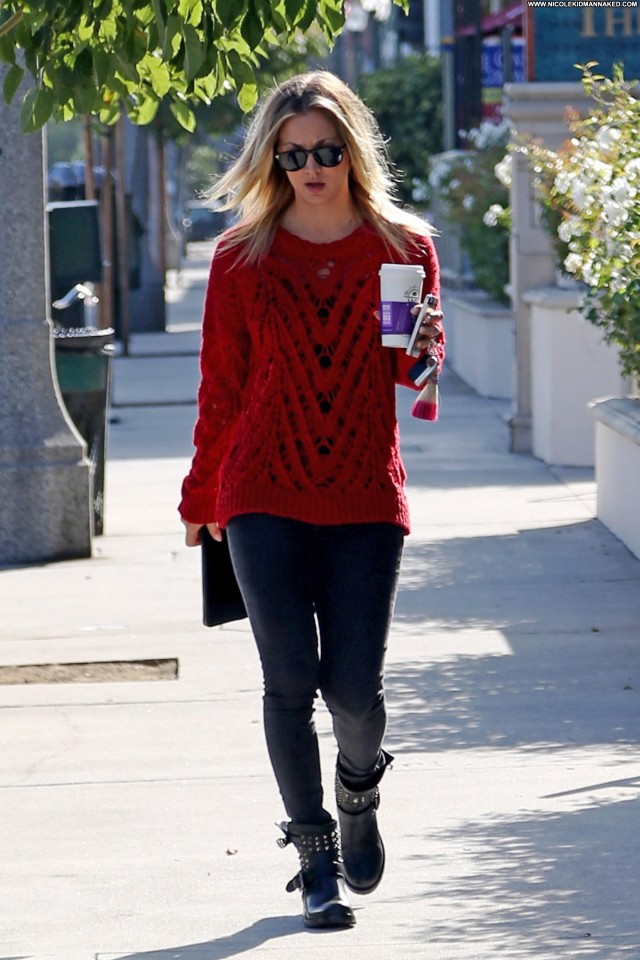 Kaley Cuoco Los Angeles Candids Beautiful Babe Celebrity Posing Hot