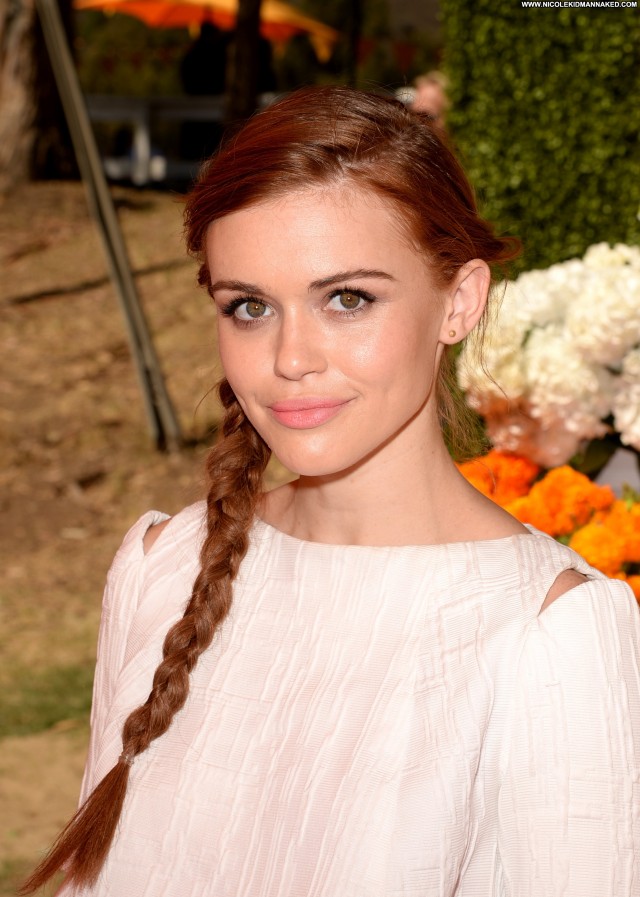 Holland Roden Los Angeles Posing Hot Beautiful High Resolution