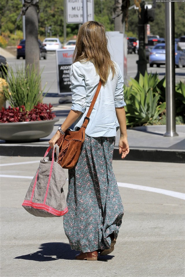 Jessica Alba Los Angeles Posing Hot Beautiful Candids Celebrity