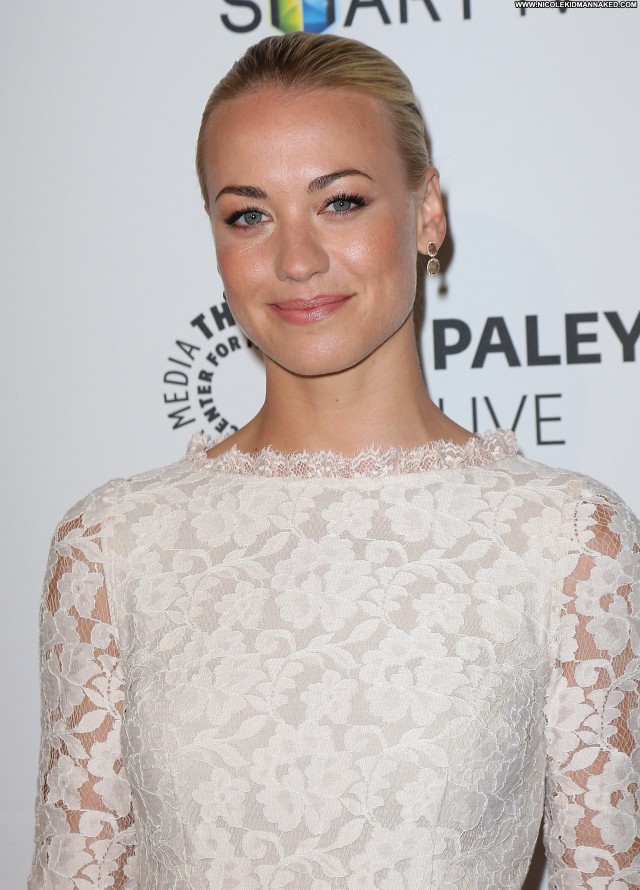 Yvonne Strahovski Beverly Hills  Celebrity Beautiful High Resolution