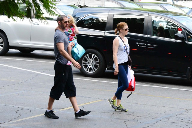 Amy Adams Studio City Daughter School Posing Hot Beautiful Celebrity