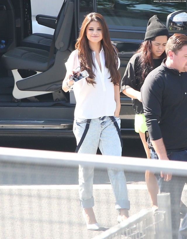 Selena Gomez Beautiful Posing Hot Babe Candids Celebrity High