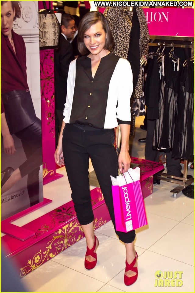 Milla Jovovich No Source  Posing Hot Fashion Celebrity High