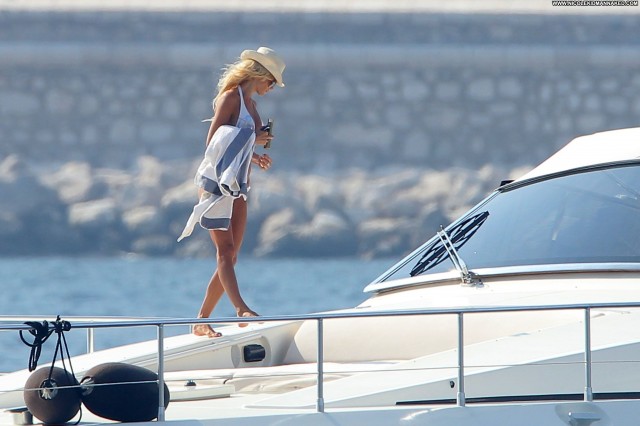 Victoria Silvstedt No Source Babe Boat Celebrity Posing Hot High