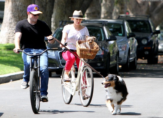 Hilary Duff Toluca Lake High Resolution Posing Hot Bike Babe