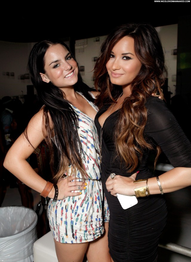 Demi Loavato No Source High Resolution Celebrity Babe Beautiful