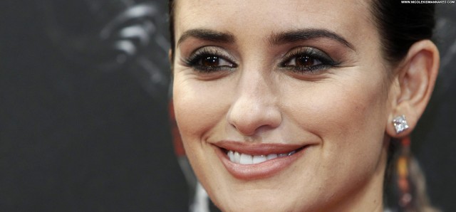 Penelope Cruz Stranger Celebrity Babe High Resolution Beautiful