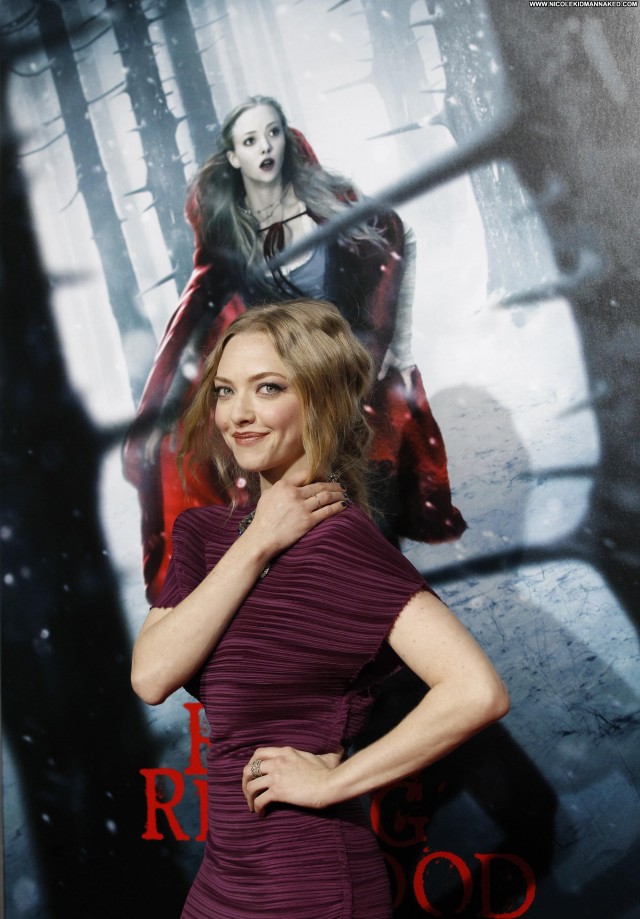 Amanda Seyfried Red Riding Hood Babe Celebrity Posing Hot Beautiful