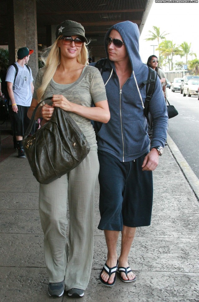 Paris Hilton No Source  High Resolution Beautiful Posing Hot