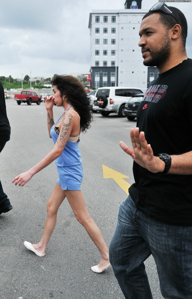 Amy Winehouse No Source Celebrity Posing Hot Barbados Gym Beautiful