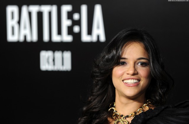 Michelle Rodriguez Los Angeles Posing Hot Babe High Resolution