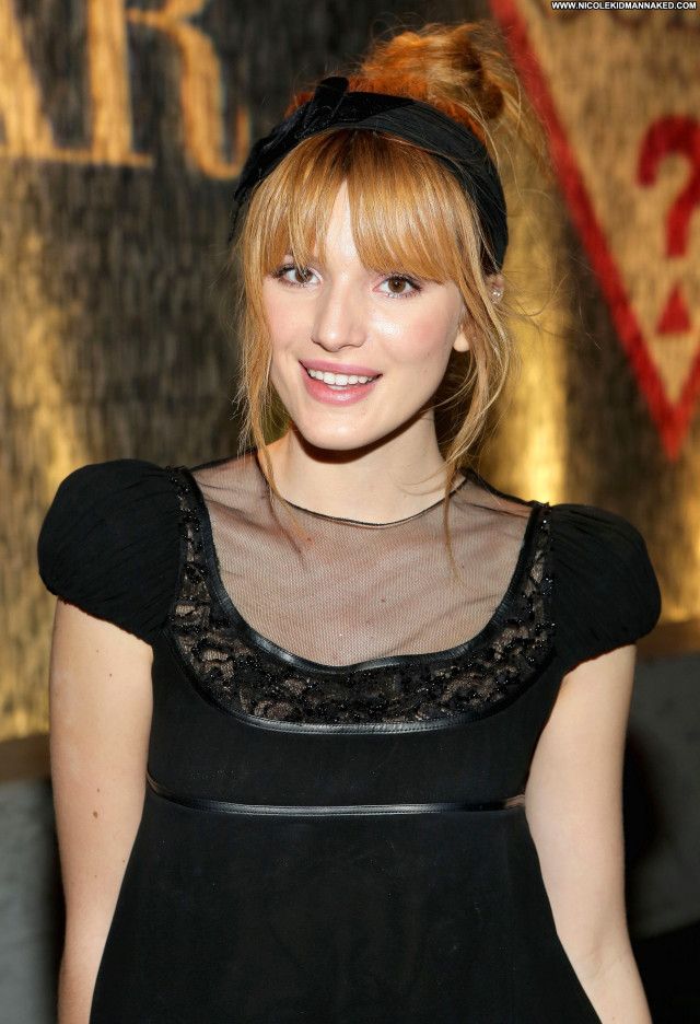 Bella Thorne The Grove In La Celebrity Beautiful High Resolution