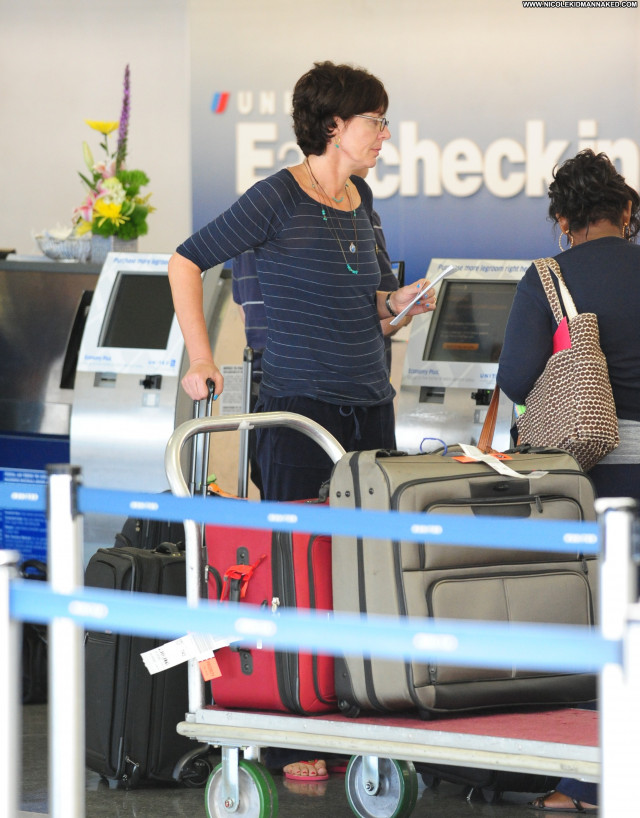 Allison Janney Lax Airport Beautiful High Resolution Babe Lax Airport