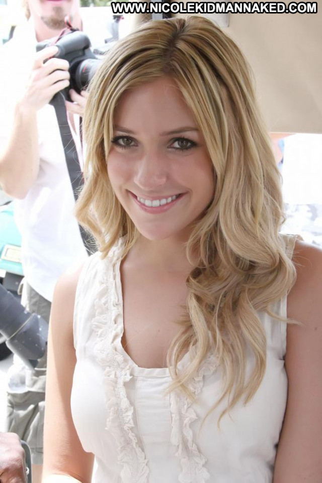 Kristin Cavallari No Source  Beautiful Babe Posing Hot Celebrity Usa