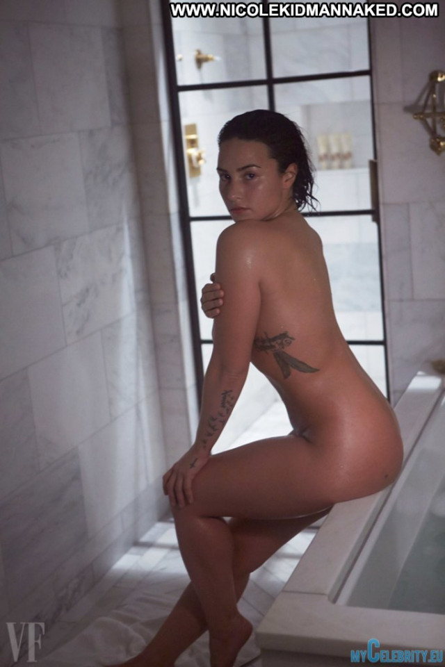 Demi Lovato S Magazine Photoshoot Posing Hot Nude Photoshoot Babe